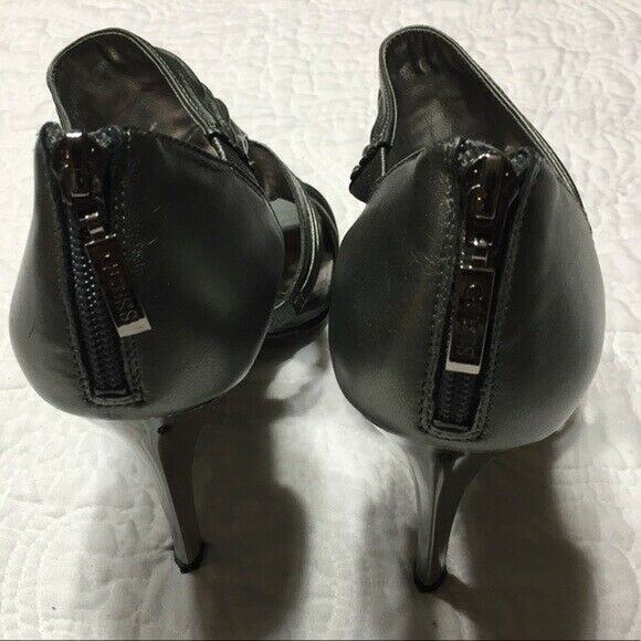 Guess Davisa Gun Metal Silver Grey Leather Stiletto Sandals Size 9.5M - Picture 5 of 8